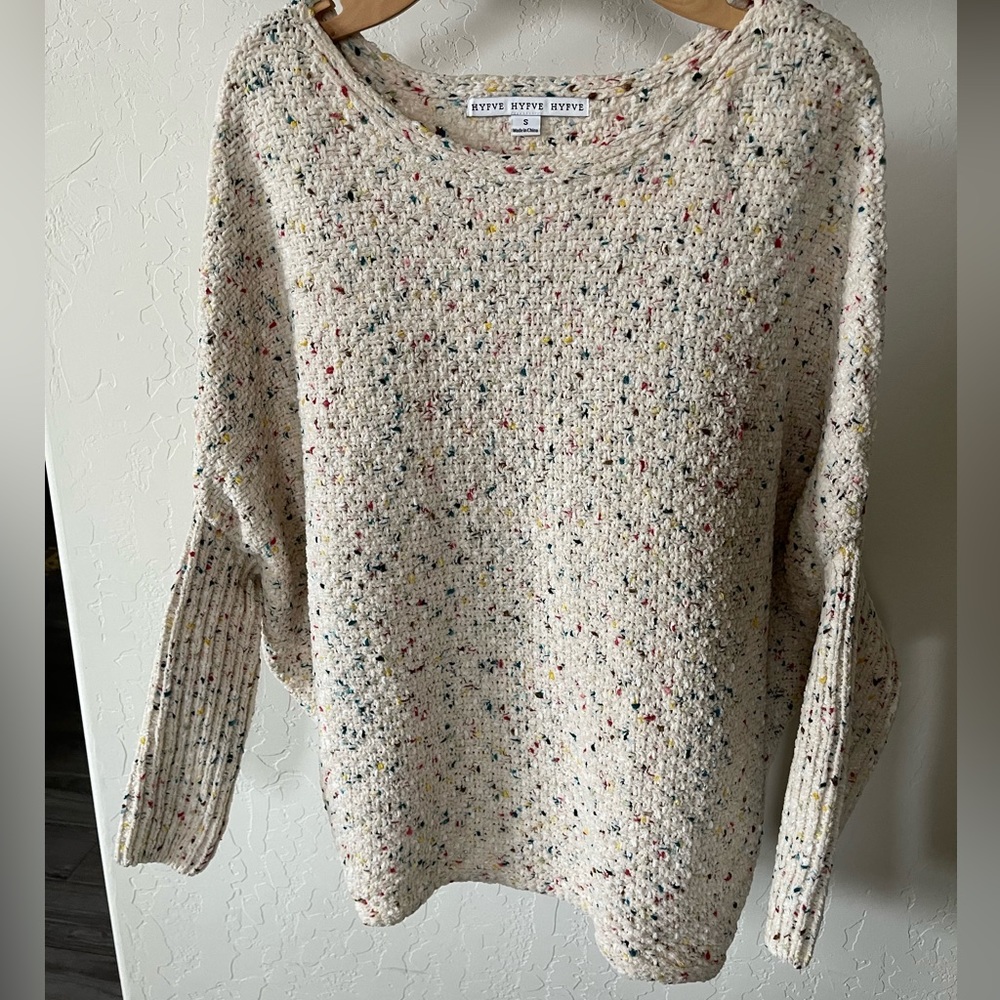 HYFVE| Women’s Super Soft Cream Speckled Crewneck Sweater, Size Small•••